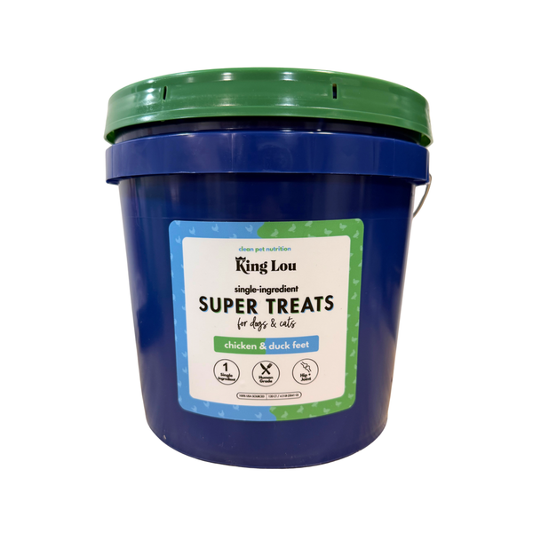 chicken feet & duck feet mixed bucket